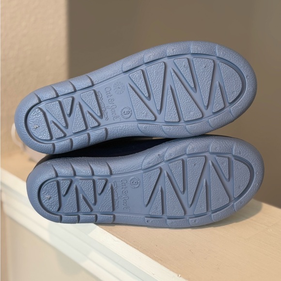 NEW w/tag Cat & Jack Andy Slip On Rain Boots Navy Youth Size 3 - Picture 3 of 4